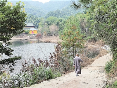 慧日寺.(图片均为九江报业融媒记者 连国秀 摄)